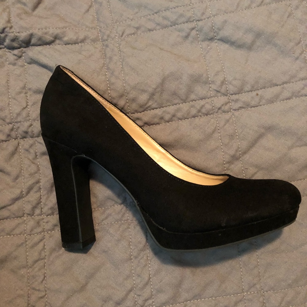Black Unisa suede pumps